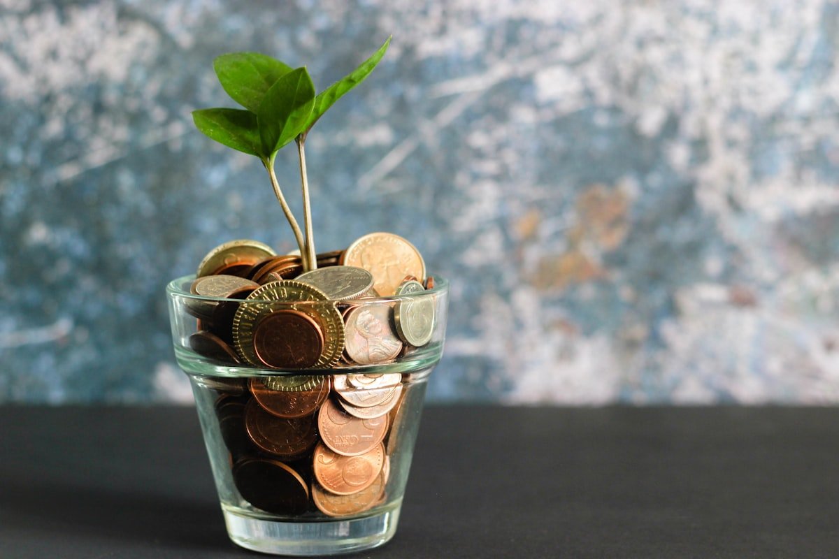 Budget familial 2025 : Guide complet pour gérer 4000€ par mois et épargner 500€